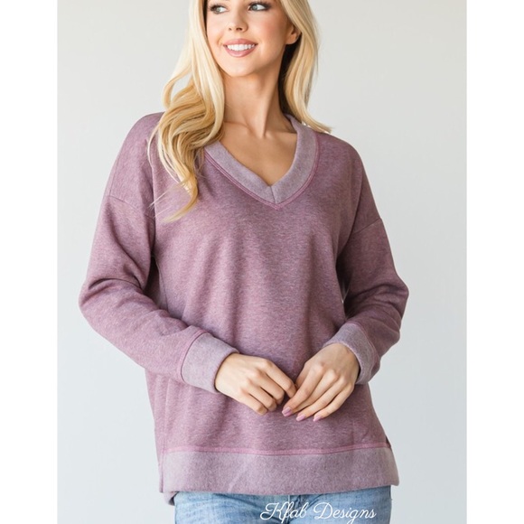 ❤️LAST 2! V Neck Two Tone Fleece Sweater Top with Side Slits! - Picture 3 of 8